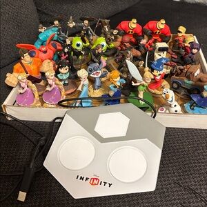 Disney Infinity Figurine Set with USB Base